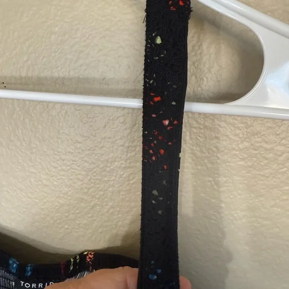 Torrid Black Floral top - Picture 4 of 9